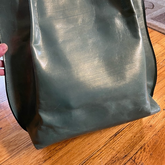 Elegant Green leather tote bag NWOT - Picture 4 of 10